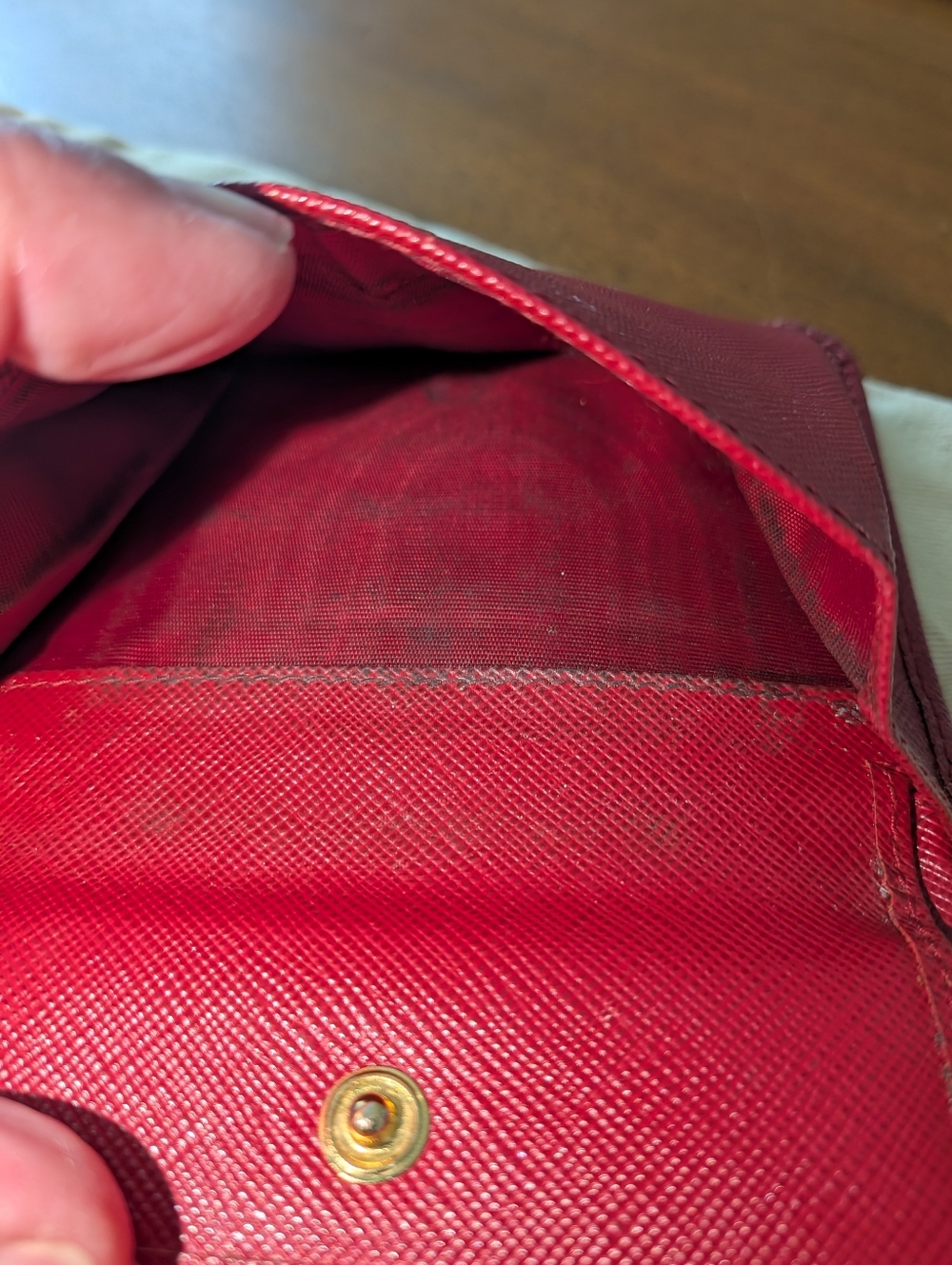 Prada Saffiano Logo Wallet Red Trifold. - Picture 8 of 15